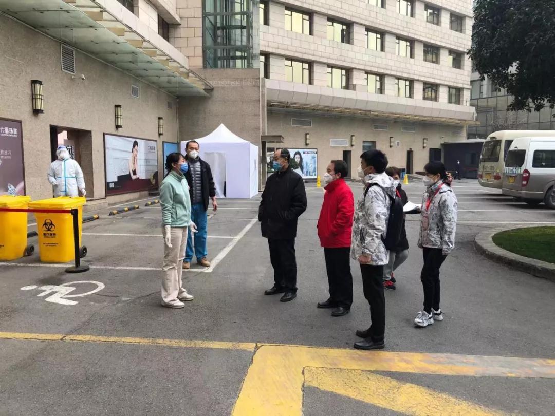 西安交大一附院教授施秉銀、副院長馬現倉帶隊圓滿完成疫情防控救治省級專家指導任務_fororder_微信圖片_20220207155410