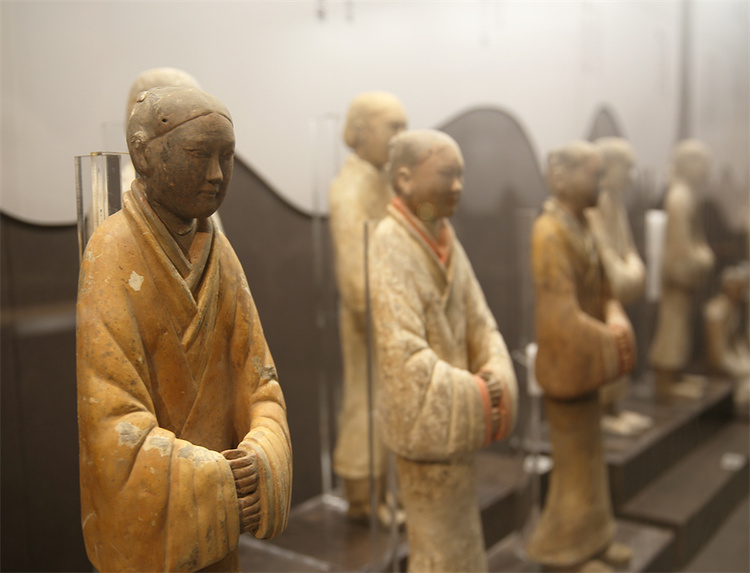 漢文帝霸陵出土的23件（組）精品文物首次在漢景帝陽陵博物院展出_fororder_AN0A0090