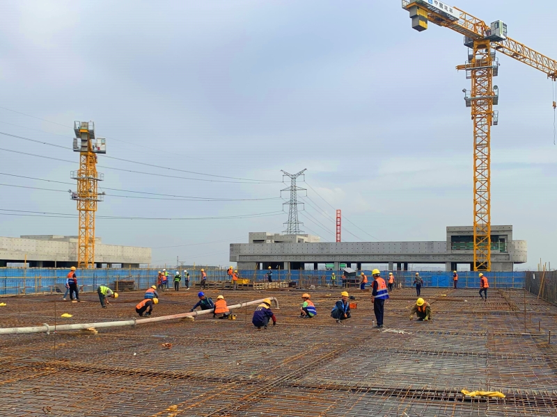 （轉載）擦亮開放包容國際“金名片” 中建八局中歐合作産業園起步區項目封頂