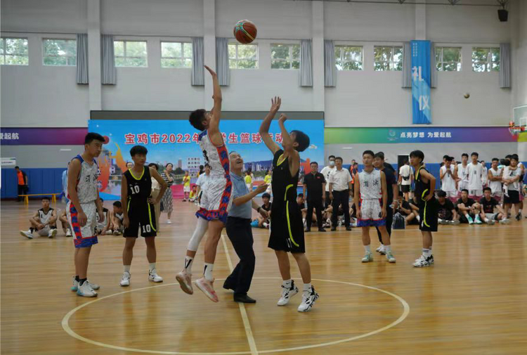 寶雞市2022年中學生籃球運動會在渭濱區啟動開幕_fororder_圖片3