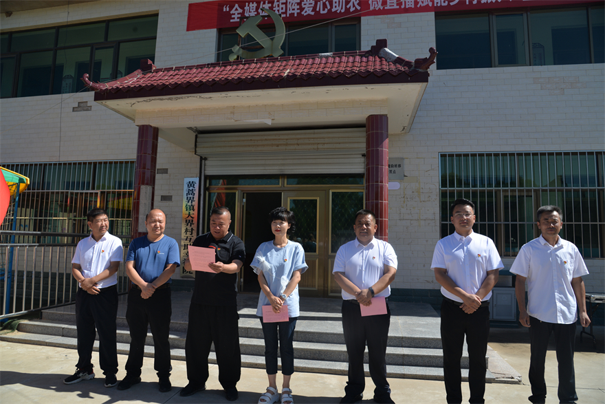 榆林靖邊：瓜季宣傳出新招 “為民代言”助促銷_fororder_活動現場 (2)