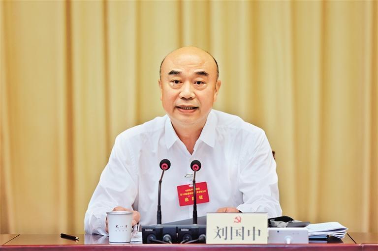 中共陜西省委十四屆二次全會在西安舉行