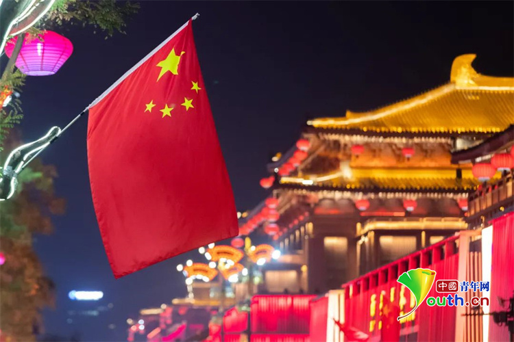 曲江處處中國紅