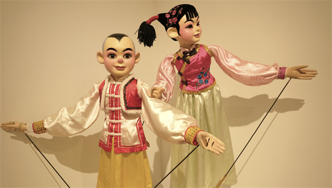 “影偶交輝——陜西省和四川省皮影木偶藝術展”在澳門開幕_fororder_6