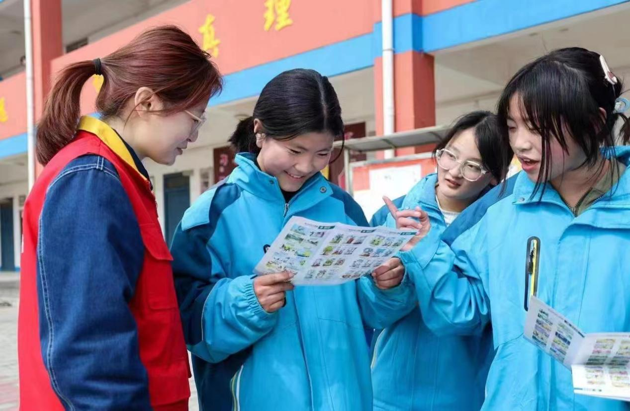 國網陜西電力：雷鋒精神在三秦 志願服務進萬家_fororder_圖片3