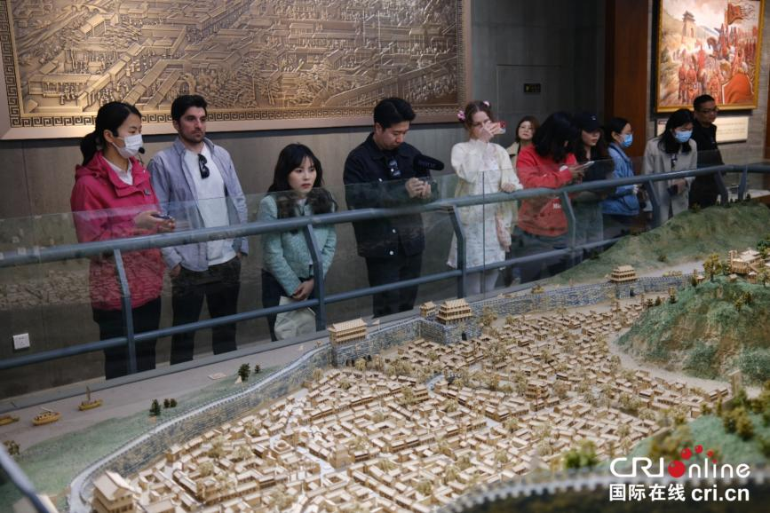 尋找消失的古關 多國青年共同勾勒潼關記憶_fororder_圖片6