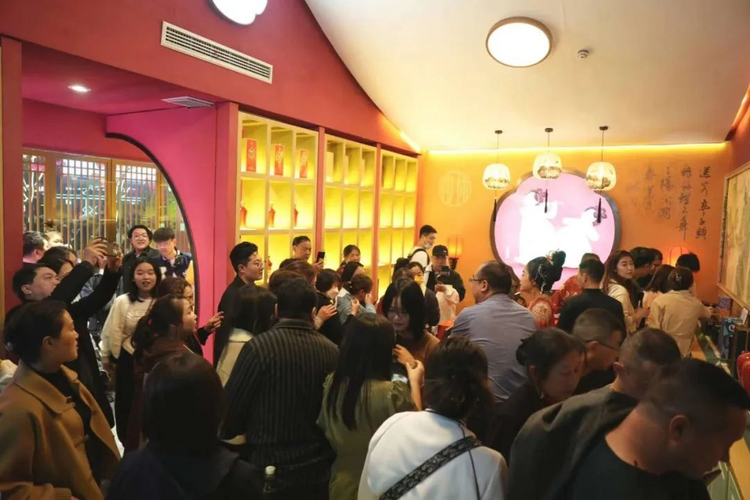 賞大唐盛世 品鳳香柳林 ▎為促進酒旅深度融合柳林酒組織開展核心客戶返廠遊_fororder_圖片6