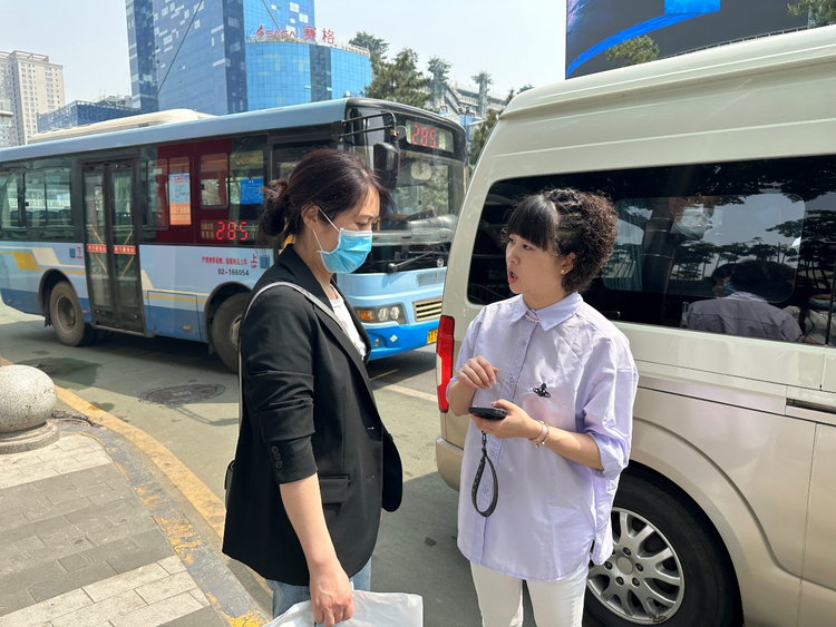 西安交大一附院再添暖心舉措 小寨地鐵站開通患者服務免費直通車_fororder_圖片4