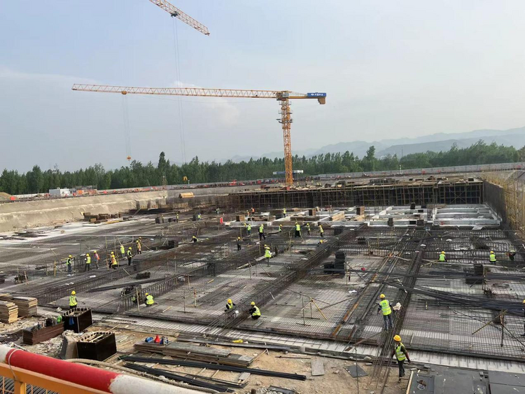 寶雞高新區立醫院住院綜合樓和天王中心衛生院養老綜合樓項目：篤行不怠新征程 衝刺跑贏二季度_fororder_圖片1