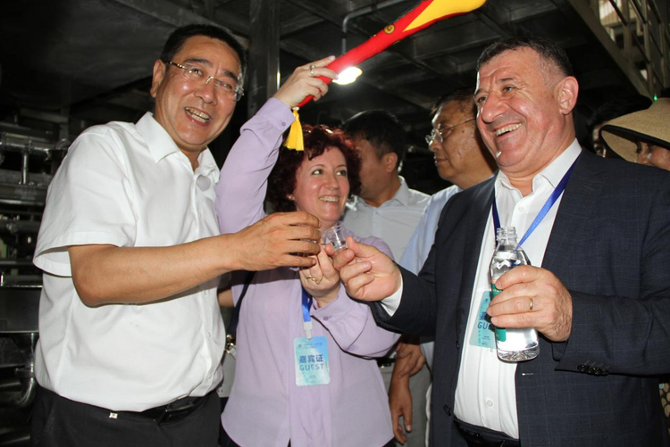 從鄉鎮企業到行業代表 這家酒企何以敢“為世界釀一杯好酒”？_fororder_圖片61