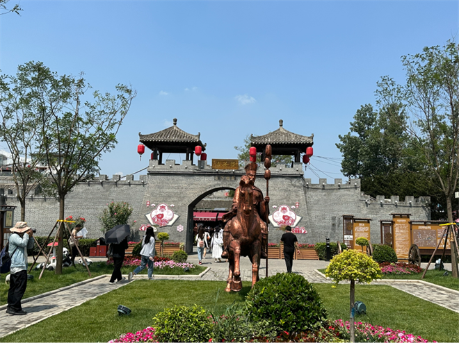 一城一站一繁華 “千年古都 文旅向新——2023媒體西安行”活動啟幕_fororder_圖片3