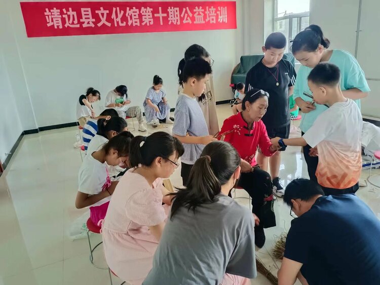 榆林市靖邊縣公共文化服務中心第十期公益培訓班開班_fororder_現場 (1)