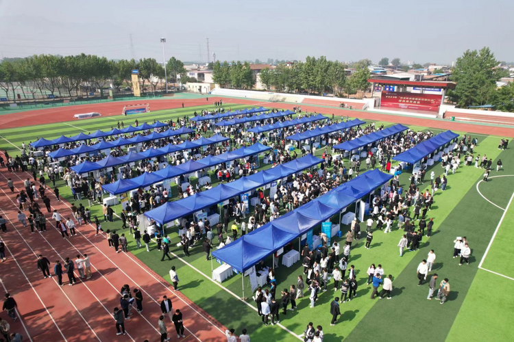 西安航天基地：護航人才“求職路” 用心助企“促發展”_fororder_圖片2