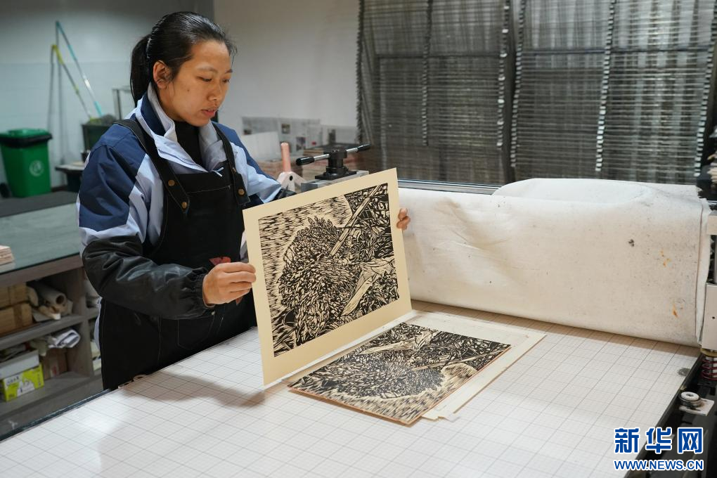 旬陽木刻版畫 在傳承發展中鐫刻美好生活