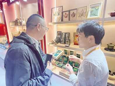 千年古觀音禪寺銀杏葉在進博會上有了“新生命”_fororder_微信圖片_20231108085639