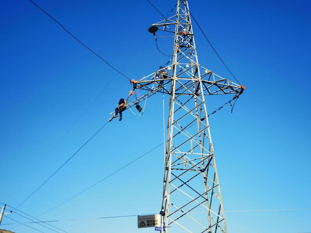 國網陜西電力：加強設備巡檢 保春節用電無憂_fororder_圖片8