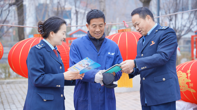 趕大集 講稅宣 春風送暖迎新年_fororder_圖片1