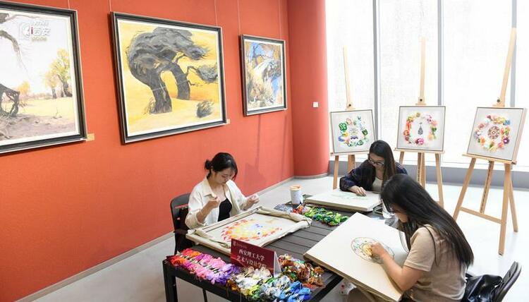 來中亞公園 感受絲路風情
