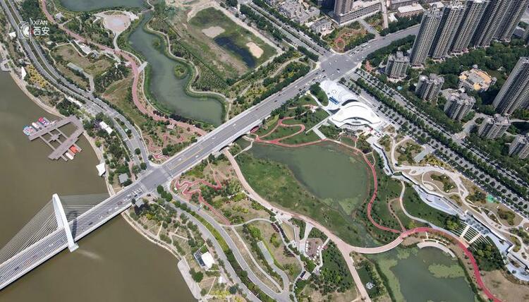 來中亞公園 感受絲路風情