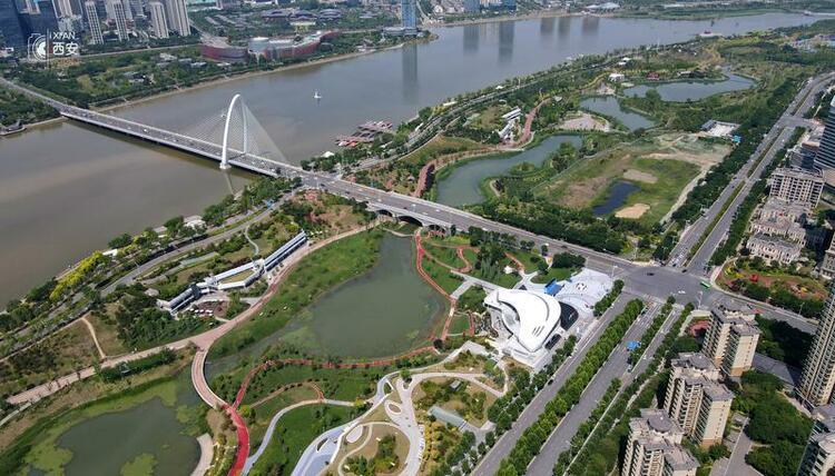 來中亞公園 感受絲路風情