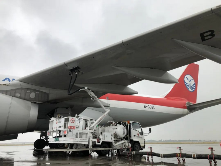 西鹹新區空港新城保稅航油業務已為航企節約超1.2億元_fororder_圖片1