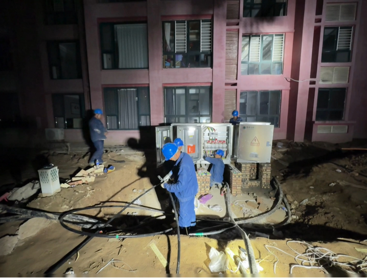 聞“汛”而動 國網延安供電公司全力搶險搶修保供電_fororder_圖片3