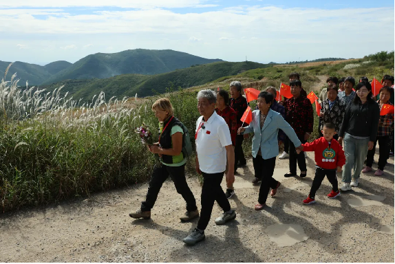 75歲旅行家維娜陜西重走“馬可波羅”之路“陶瓷尋根”富平啟動_fororder_圖片3