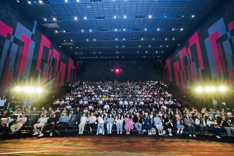 《心之所向》首映 陜西紀錄電影綻放國際舞臺_fororder_圖片1