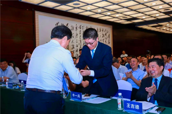千余件耀瓷亮相    揭開中國瓷皇“柴窯”與耀州的神秘面紗