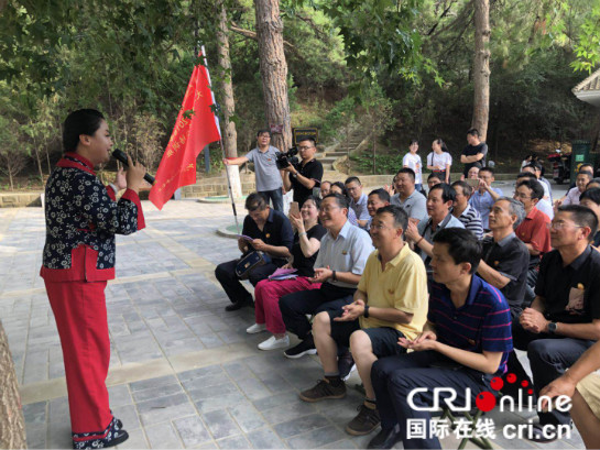 中國紅歌形象大使蘭妮兒看延安：將紅歌在紅色延安唱響