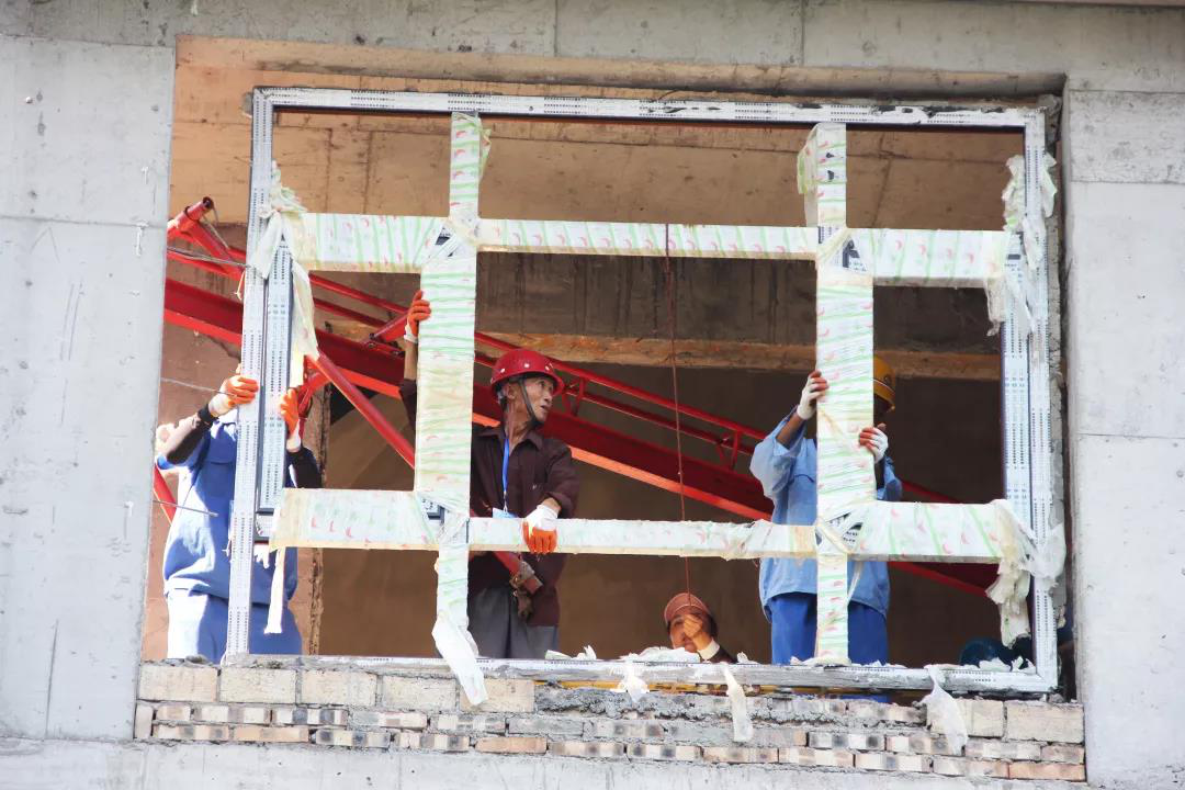 西安浐灞生態區“四改兩拆”工作穩步推進