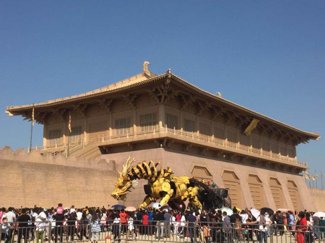 【三秦大地 西安+移動列表】“龍馬精神”機械趴空降大明宮 燃爆國慶黃金周