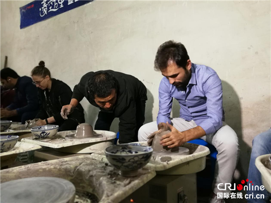 土耳其記者薩菲特·阿扎克：用鏡頭向土耳其講述中國故事