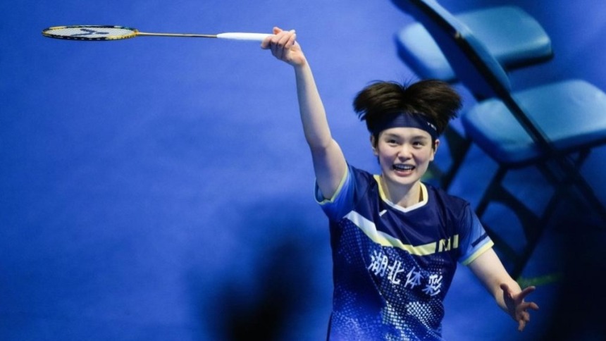 十五運羽毛球：“雅思”奪金 翁泓陽、王祉怡單打折桂