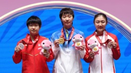 十五運會女乒單打金牌賽：王曼昱奪冠