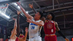 CBA半決賽：曾凡博傷退 北京險勝山西迎賽點_fororder_QQ瀏覽器截圖20250430090900