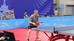 66歲開練，香港阿伯耄耋之年閃耀十五運賽場