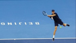 中網綜合：辛納強勢晉級 中國三“金花”迎“開門紅”