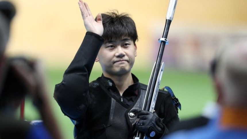 射擊世錦賽：劉宇坤獲男子50米步槍三姿冠軍