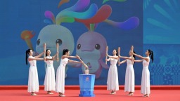 1522米深的海底燃冰成炬 十五運會火種採集儀式舉行