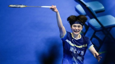 十五運羽毛球：“雅思”奪金 翁泓陽、王祉怡單打折桂