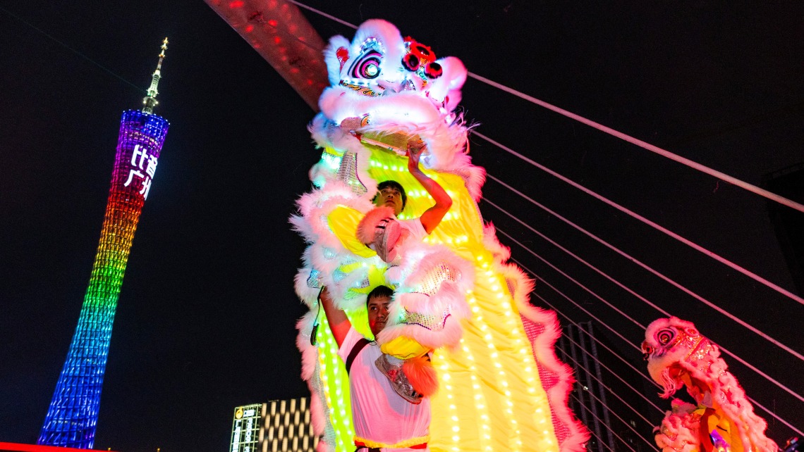 198米海心橋T臺首秀！“廣州之夜”點亮全運倒計時