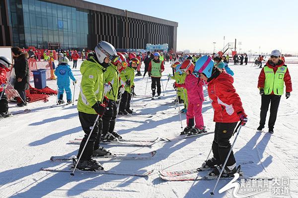 推動大眾冰雪 迎接省運盛會 第四屆中國大同冰雪節啟幕