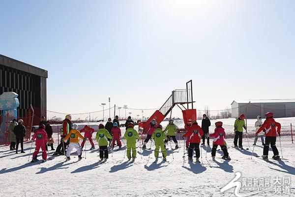 推動大眾冰雪 迎接省運盛會 第四屆中國大同冰雪節啟幕