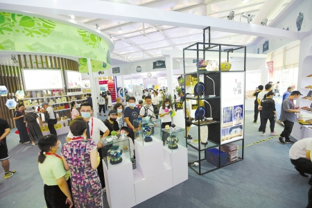 在傳承中創新發展 “山西三寶”驚艷服貿會