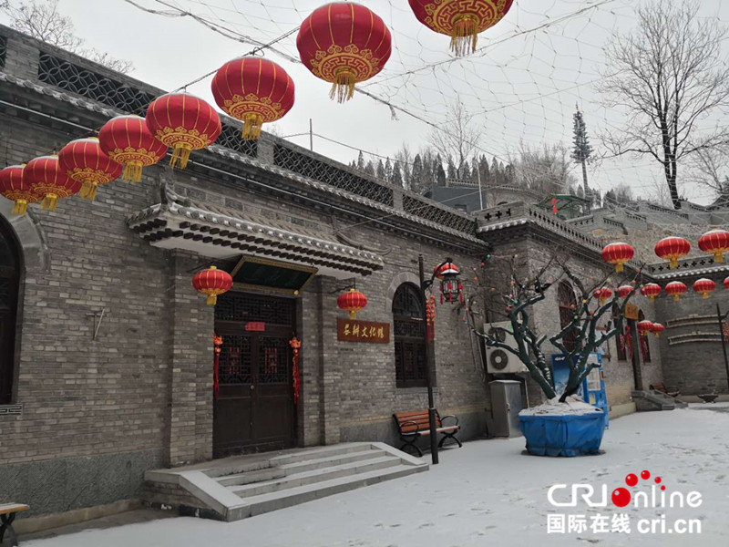 原創【CRI看山西-列表】【焦點圖】【三晉大地-陽泉】新春走基層：陽泉桃林溝打造夢幻桃林光影盛宴