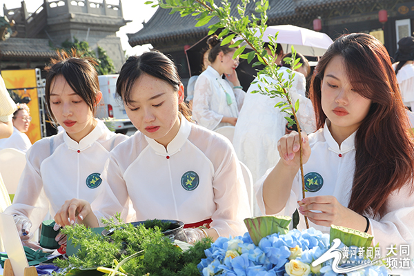 大同舉行“花開忘憂 生活幸福”現場插花雅集主題活動