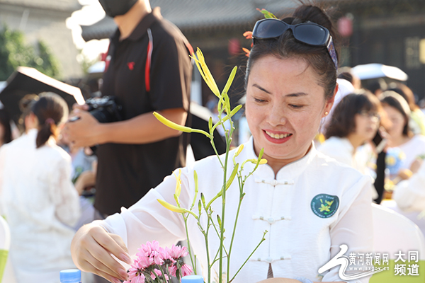 大同舉行“花開忘憂 生活幸福”現場插花雅集主題活動