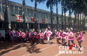 供稿【CRI看山西-列表】【三晉大地-晉城】晉城市第九中學舉辦第二十三屆秋季田徑運動會