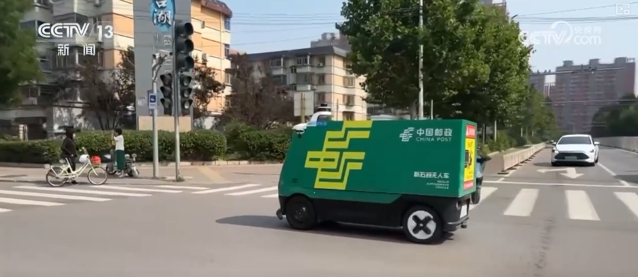 從“車看燈”到“燈看車” “軟環境+硬政策”支撐自動駕駛“加速跑”